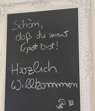 Exklusive Mit Herrlicher Terrasse Und Garten Appartement *