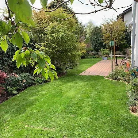 Exklusive Mit Herrlicher Terrasse Und Garten Appartement