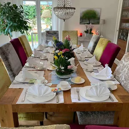 Exklusive Mit Herrlicher Terrasse Und Garten Appartement