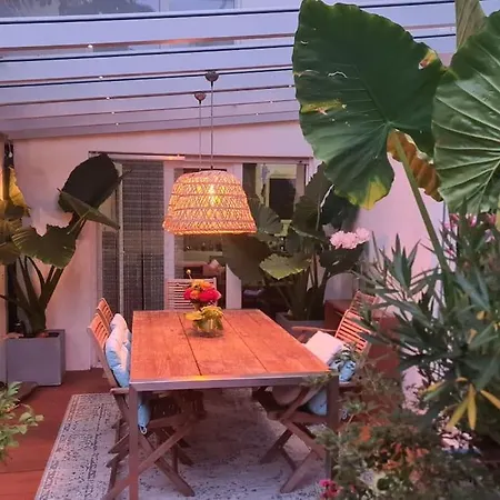 Exklusive Mit Herrlicher Terrasse Und Garten Appartement