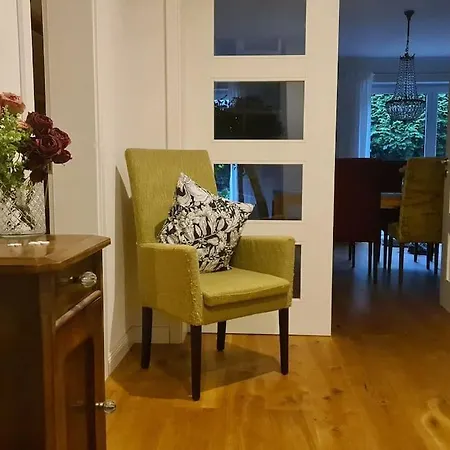 Exklusive Mit Herrlicher Terrasse Und Garten Appartement *